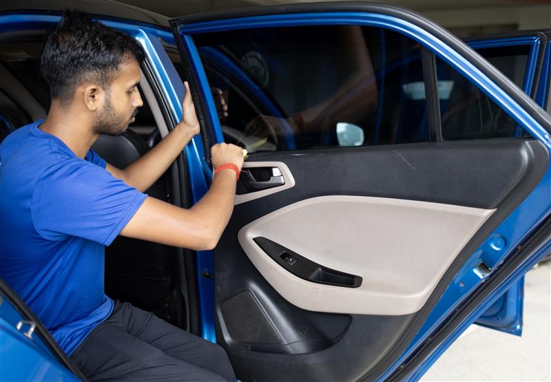 Water-Smart Window Wiping